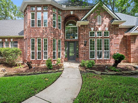 3rd image of 32718 Green Bend Ct