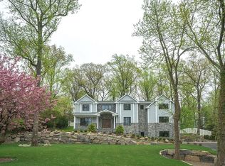 320 Devon Rd, Tenafly, NJ 07670