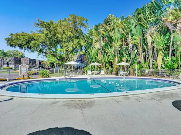 3123 Oakland Shores Drive #D104, Oakland Park, FL 33309