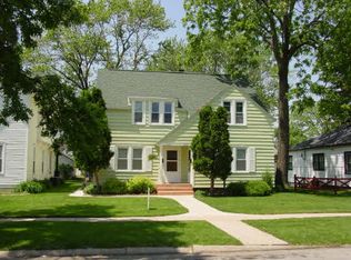 2212 Court St, Rockford, IL