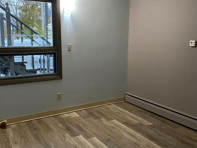 601 McClellan St — Photo 10