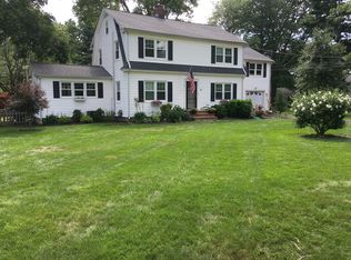 47 Clover Pl, Franklin Park, NJ 08823