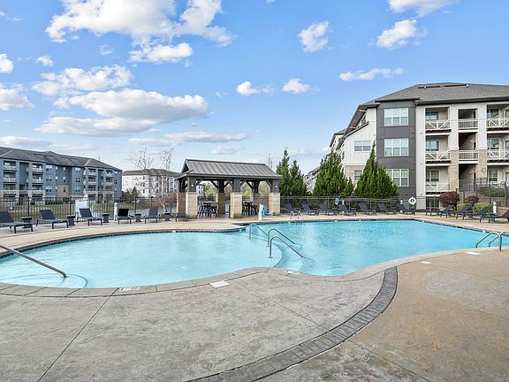 The Maxwell at Highland Creek