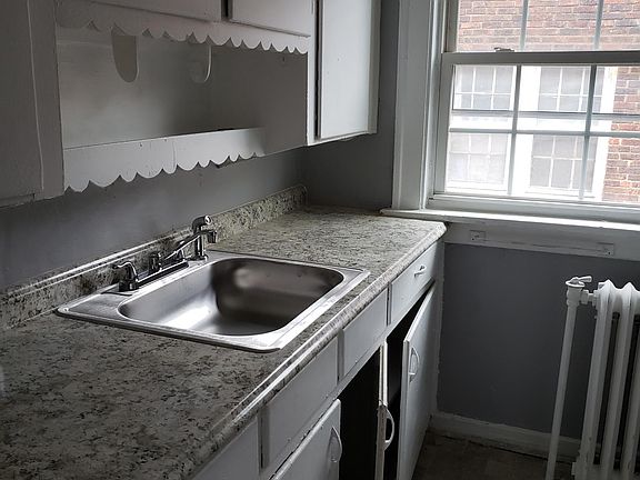 2nd image of 2914 S Moreland Blvd APT 6