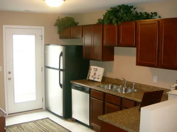 10429 Paramount Way, Cedar Lake, IN 46303