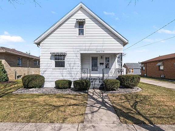 2nd image of 1805 Fremont St