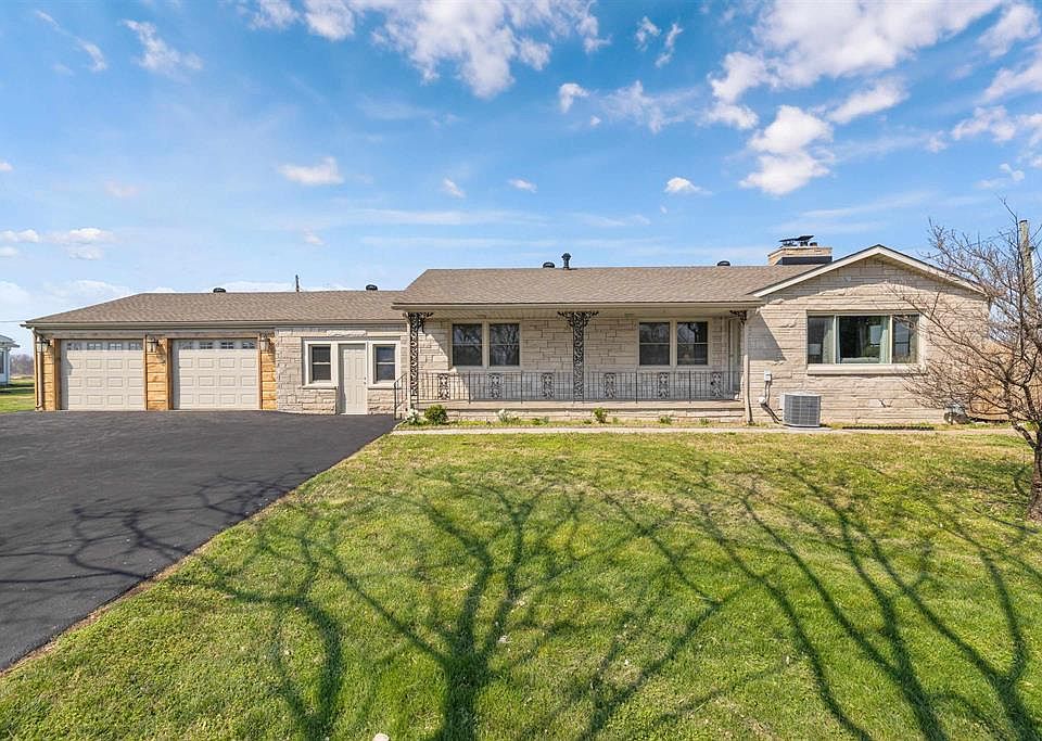 1st image of 222 Brown Ct