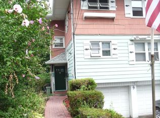 9 Valerie Dr #2, Yonkers, NY 10703