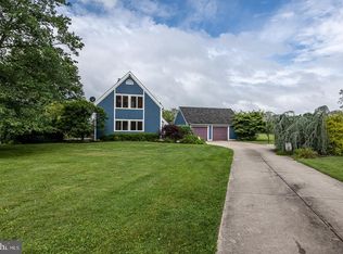 196 Winding Rd, Boyertown, PA 19512