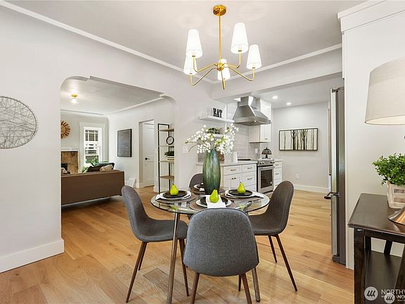 3rd image of 3221 36th Avenue S