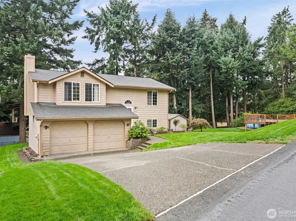 8104 189th Street Ct E, Puyallup, WA 98375