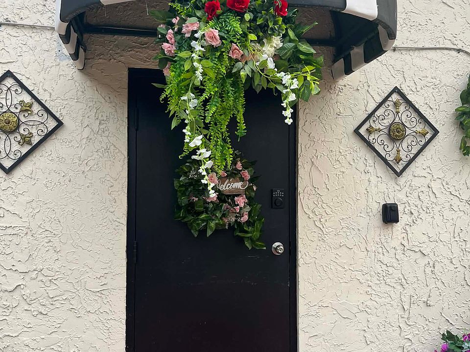 1st image of 13042 Tarpon Springs Rd