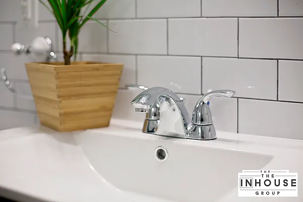 Rented by The InHouse Group | media 34