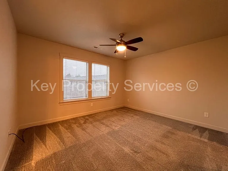 174 Loganberry Ct — Photo 15