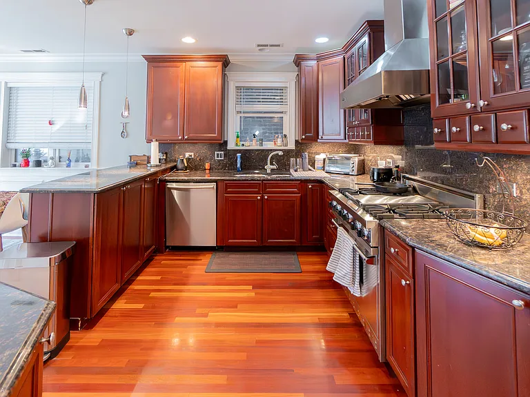 2951 N Halsted St #2 — Photo 6