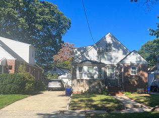 139 Beech St, Valley Stream, NY 11580