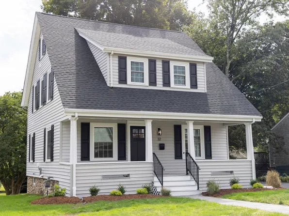 32 Spooner St, North Easton, MA 02356