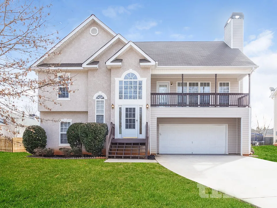 1340 Vine Cir