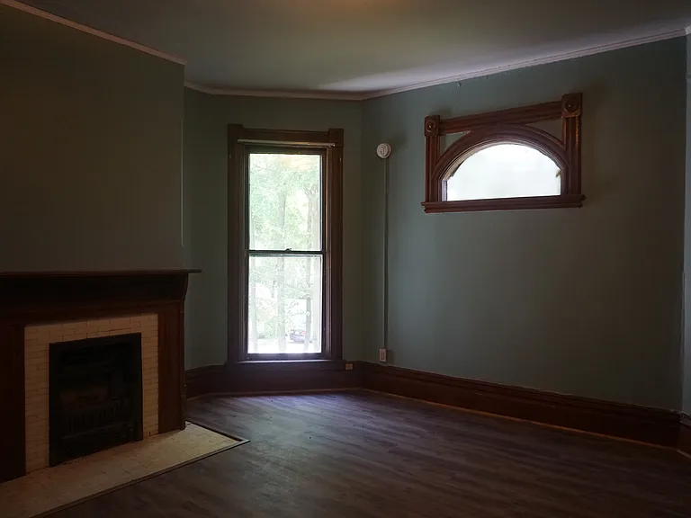 316 Stuart Ave #6 — Photo 3
