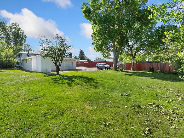 2517 N Garfield Ave — Photo 17