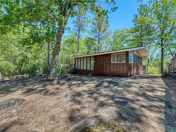 3rd image of 12390 Ridge Rd