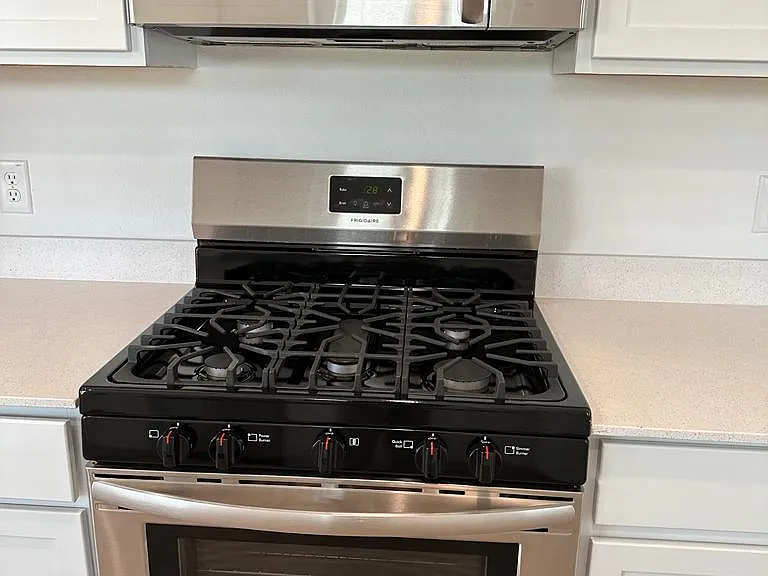6324 Astoria Park Ln — Photo 5