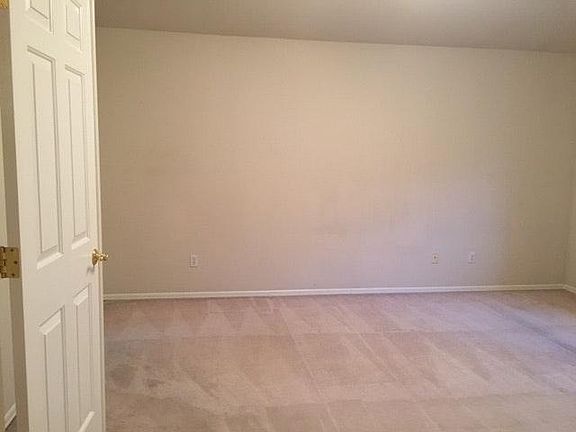 5th image of 2322 179th Ct NE