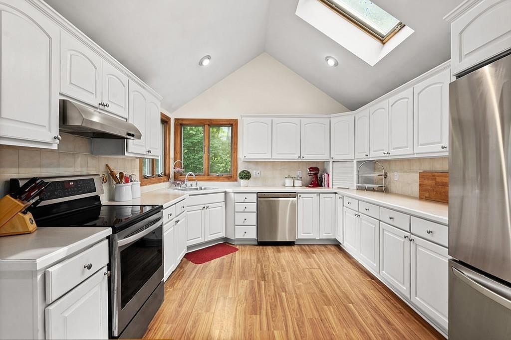 223 Oak St, Natick, MA 01760 Zillow