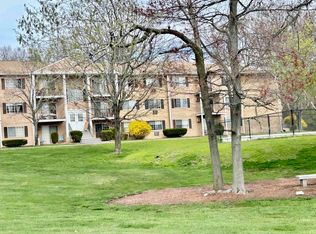 377 Huse Road Unit # 33, Manchester, NH 03103