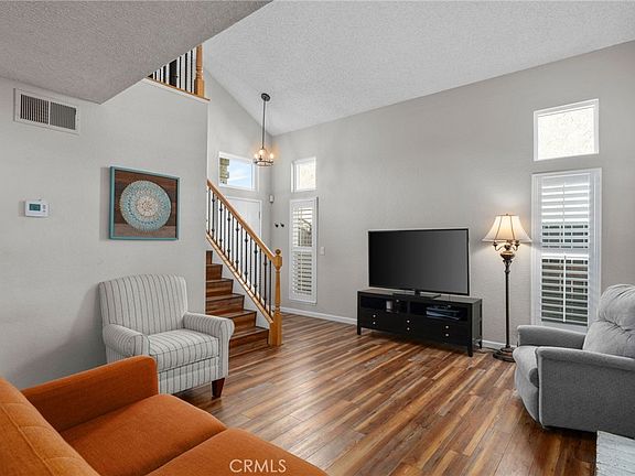 4th image of 10634 Countryside Dr