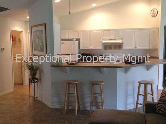 4th image of 2706 SW 2nd Ct