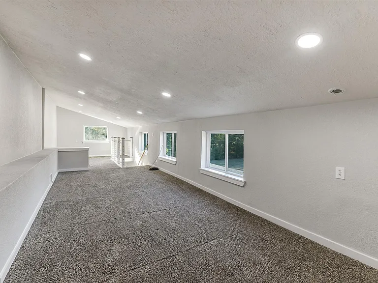 31423 Reids Prairie Rd — Photo 38