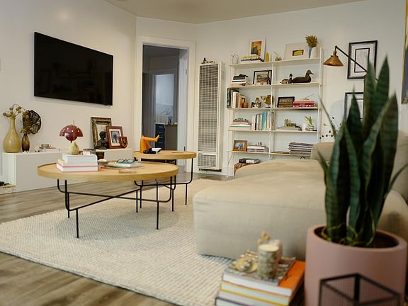 4th image of 7979 Norton Ave #3