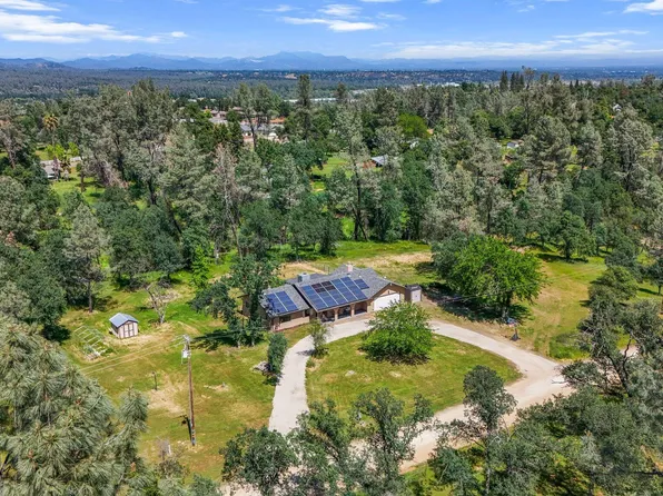 16326 Acero Dr, Anderson, CA 96007