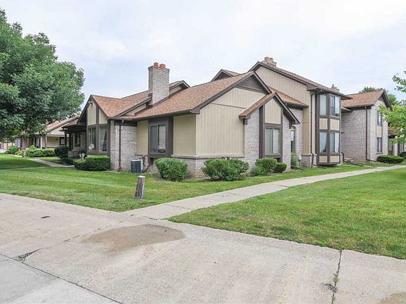2nd image of 20456 Villa Grande Cir