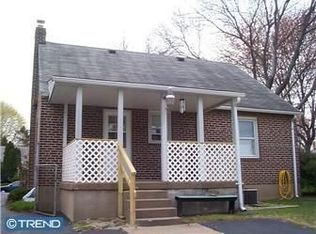 557 Lawrence Rd, Havertown, PA 19083