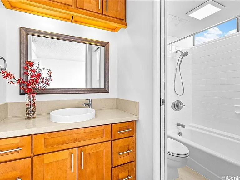 2444 Hihiwai St #2300 — Photo 2