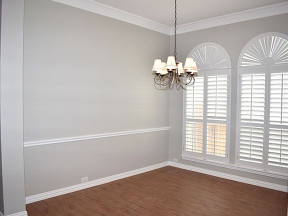 4th image of 208 Silver Oak Dr