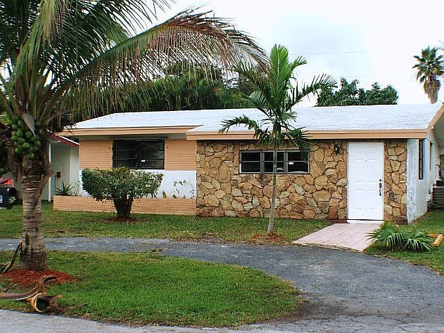 1st image of 2512 Havana Dr