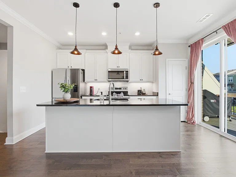 2012 Tollgate Blvd — Photo 15