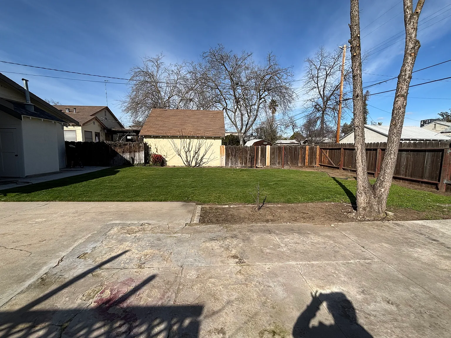 3 bed, 1220 sqft, $2,400 — Photo 4