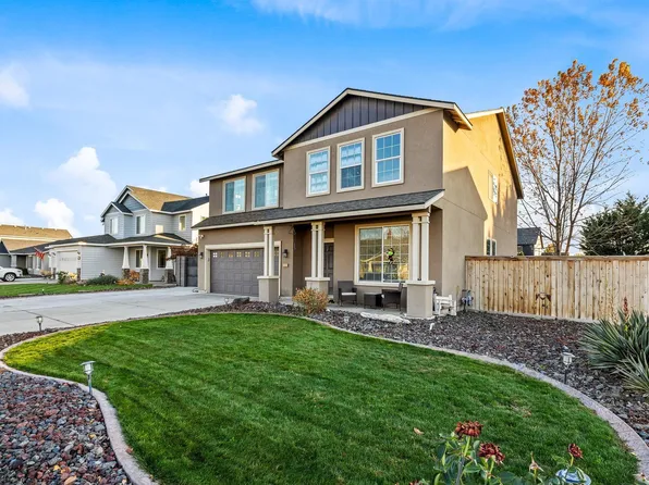 4916 Malaga Dr, Pasco, WA 99301
