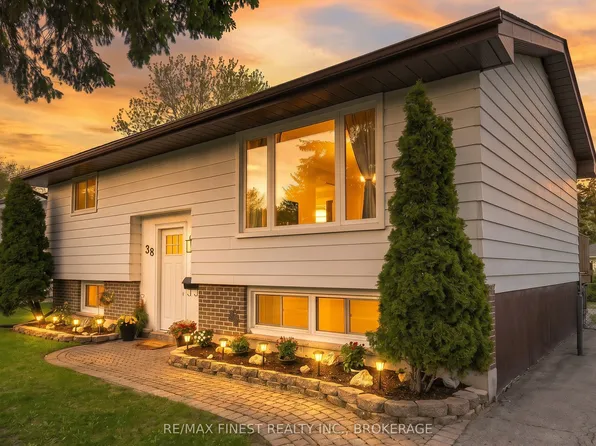 38 Kildare Ave, Loyalist, ON K7N 1J3