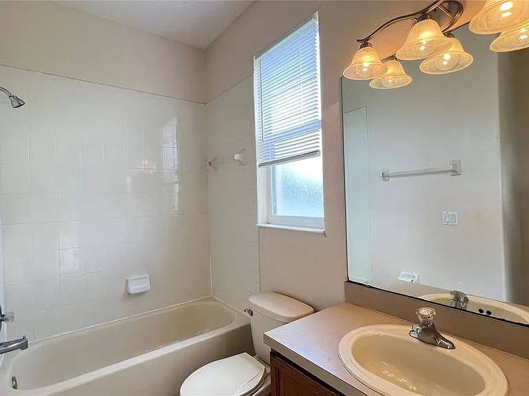 806 Lost Grove Cir — Photo 30