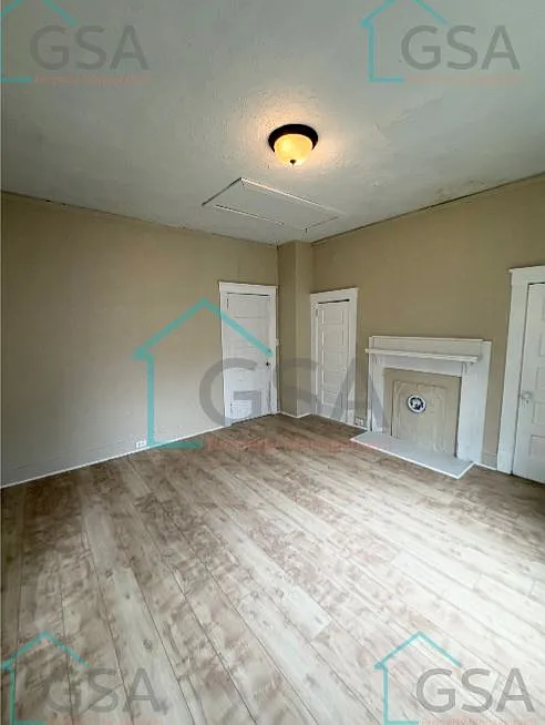 2 bed, 1080 sqft, $900 — Photo 4
