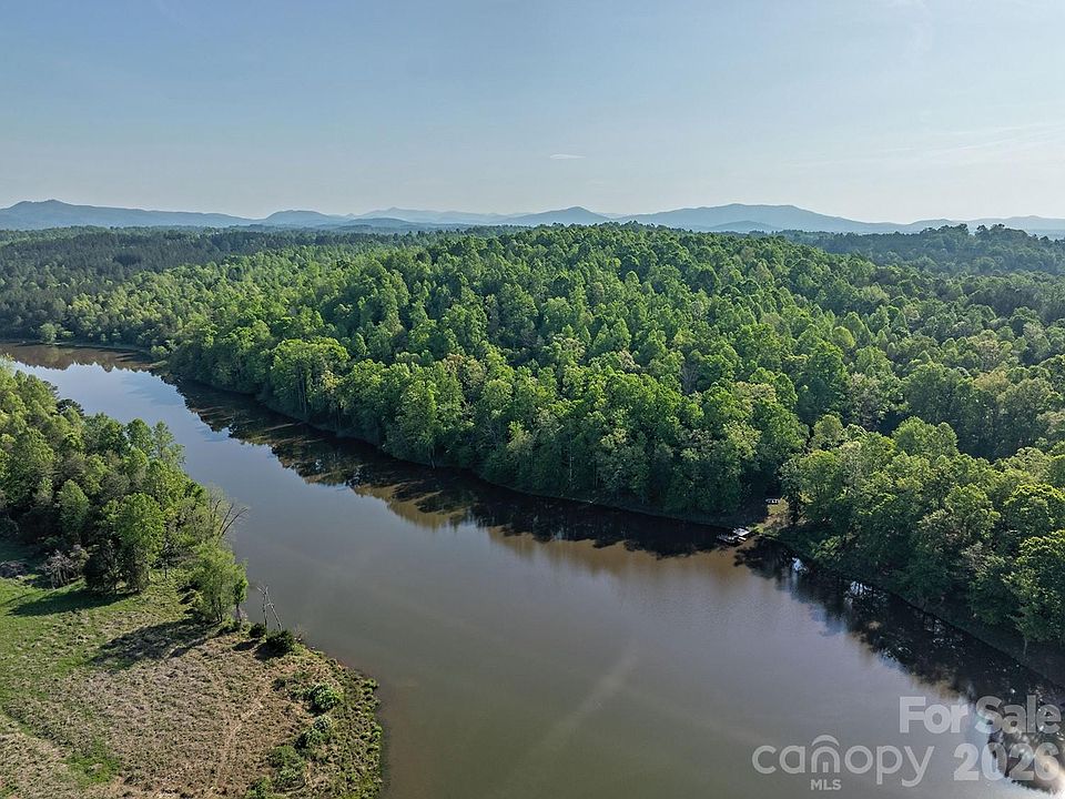 1st image of 4444 Groves Rd