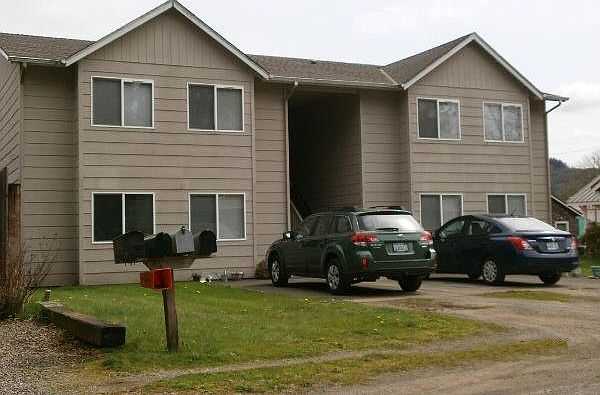2nd image of 61 Ash Ave