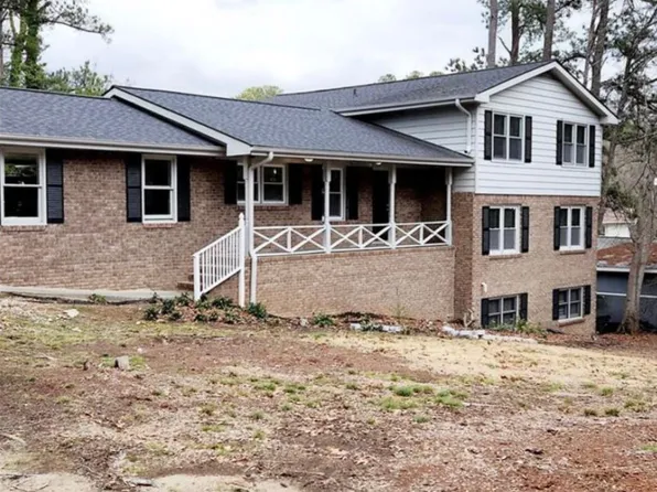 2724 Hickory Smoke Ct, Snellville, GA 30078