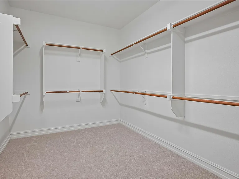 1037 Everglades Dr — Photo 16