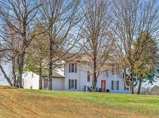 322 Shun Pike, Cottontown, TN 37048